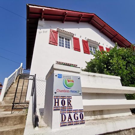 Chambres D'Hotes "Hor Dago" Pres De La Gare D'Hendaye Avec Le Petit-Dejeuner Kültér fotó