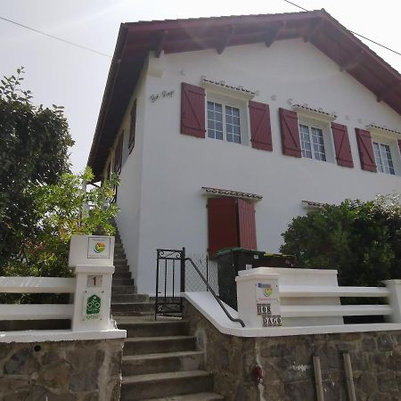 Chambres D'Hotes "Hor Dago" Pres De La Gare D'Hendaye Avec Le Petit-Dejeuner Kültér fotó