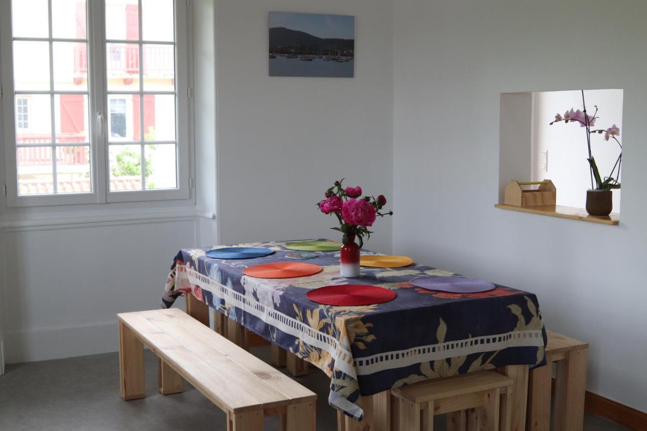 Chambres D'Hotes "Hor Dago" Pres De La Gare D'Hendaye Avec Le Petit-Dejeuner Kültér fotó
