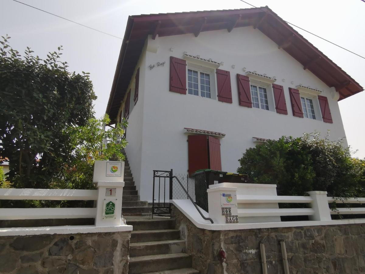 Chambres D'Hotes "Hor Dago" Pres De La Gare D'Hendaye Avec Le Petit-Dejeuner Kültér fotó